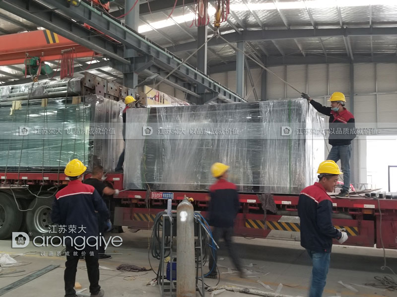 貴州貴陽公交候車亭發貨