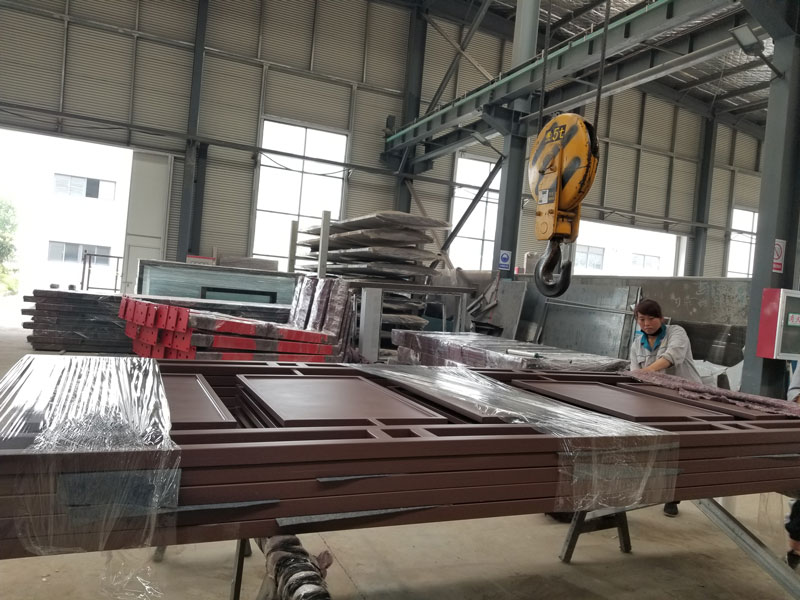 榮大發(fā)往山東公交候車亭記錄