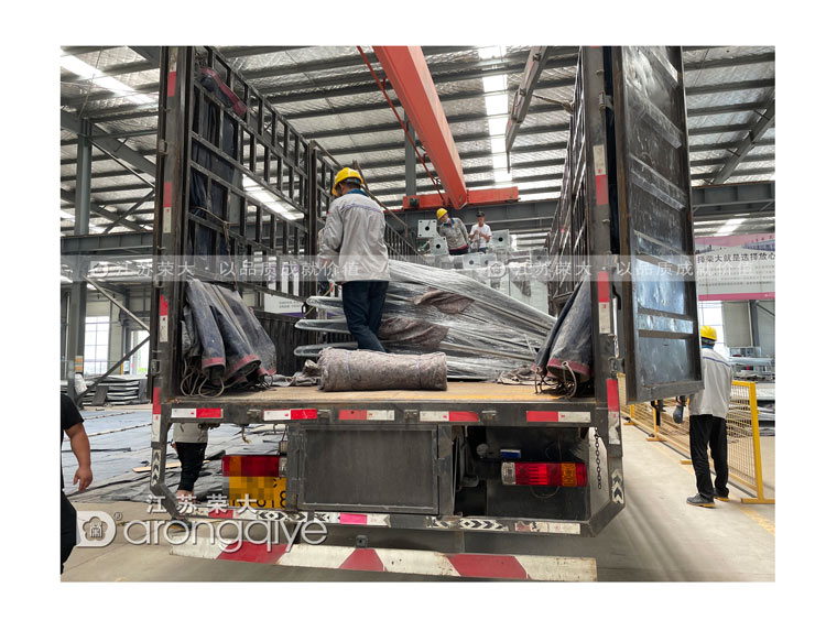 供應(yīng)鹽城現(xiàn)代候車(chē)亭發(fā)貨案例配圖二