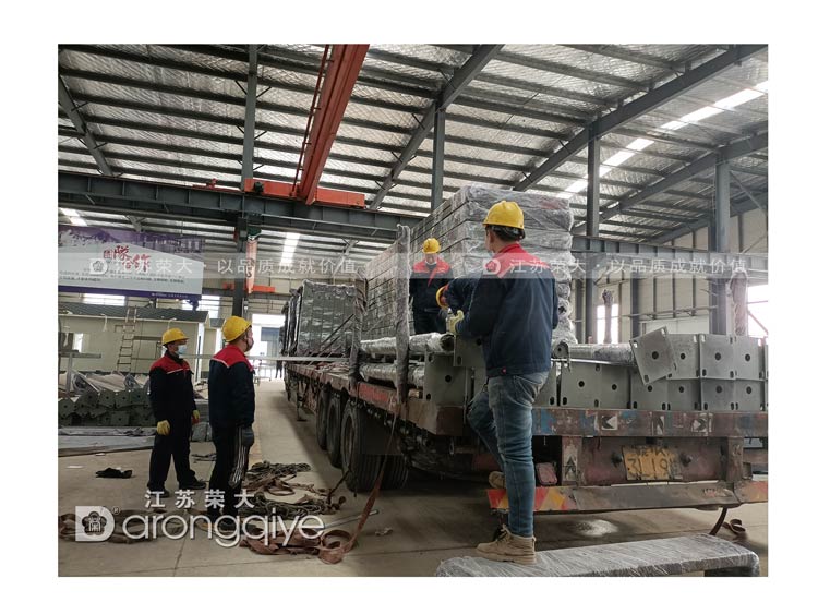 第五批公交車站候車亭發貨案例配圖二