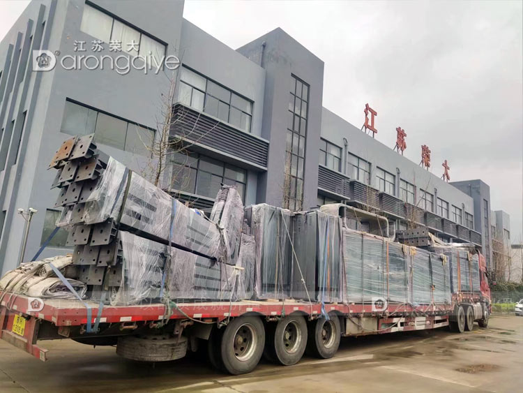 山東公交候車(chē)亭第四批次發(fā)貨